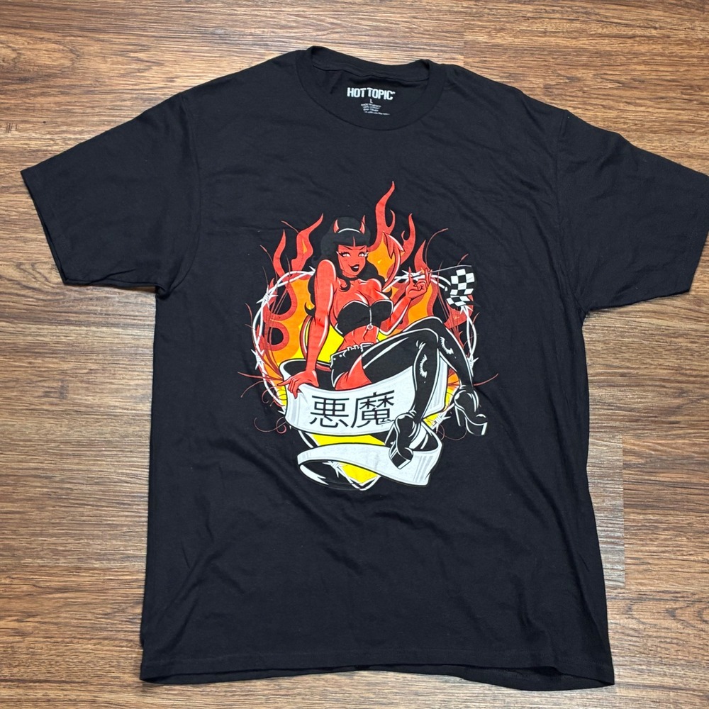 Hot Topic Devil Girl Flame Graphic Tee Men's Large Black Pinup Goth Y2K